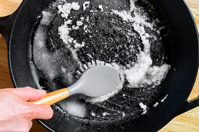 Cleaning a Cast Iron Skillet