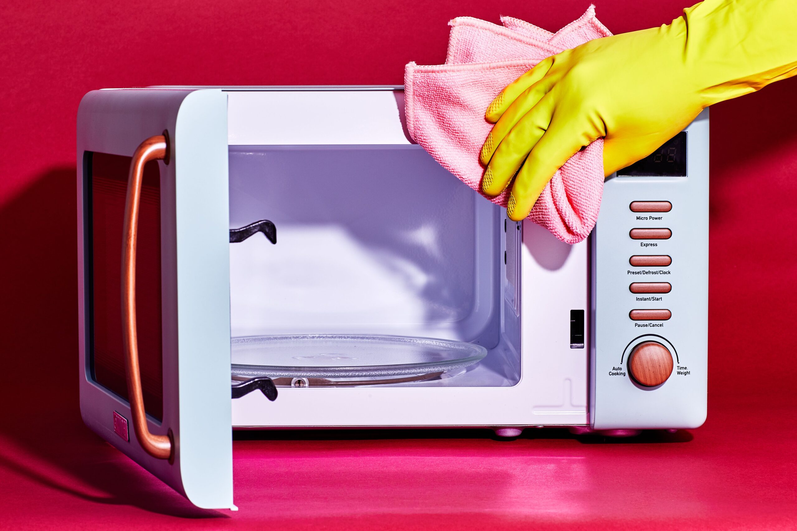 Smart Ways to Clean Your Microwave in 2025 for a Spotless Kitchen