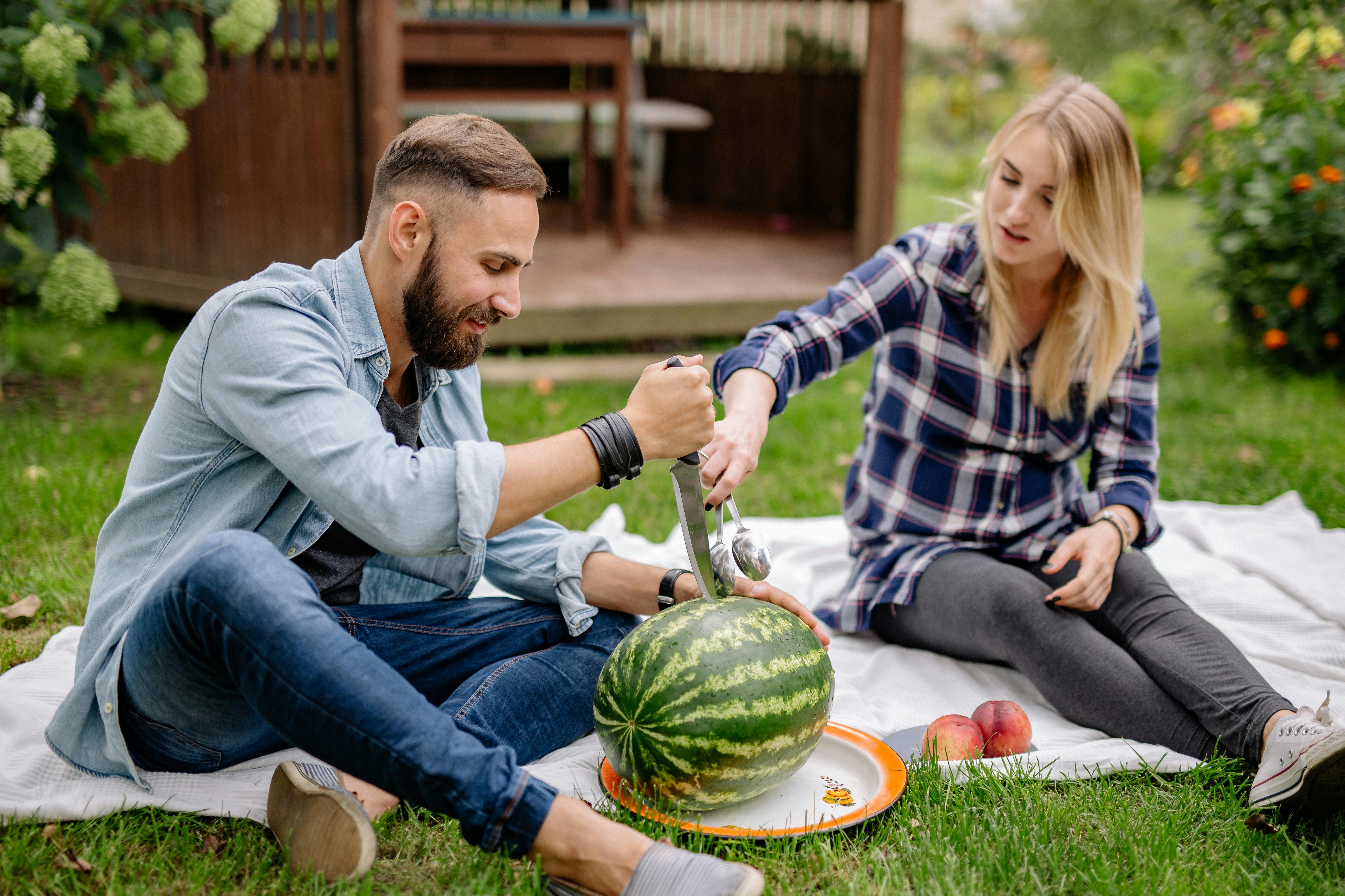 Cutting Watermelon Techniques